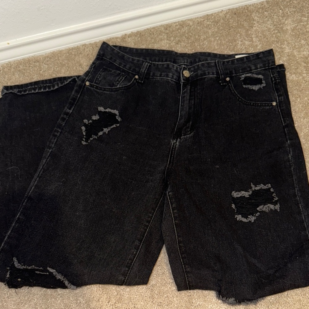 Black Distressed Denim Jeans